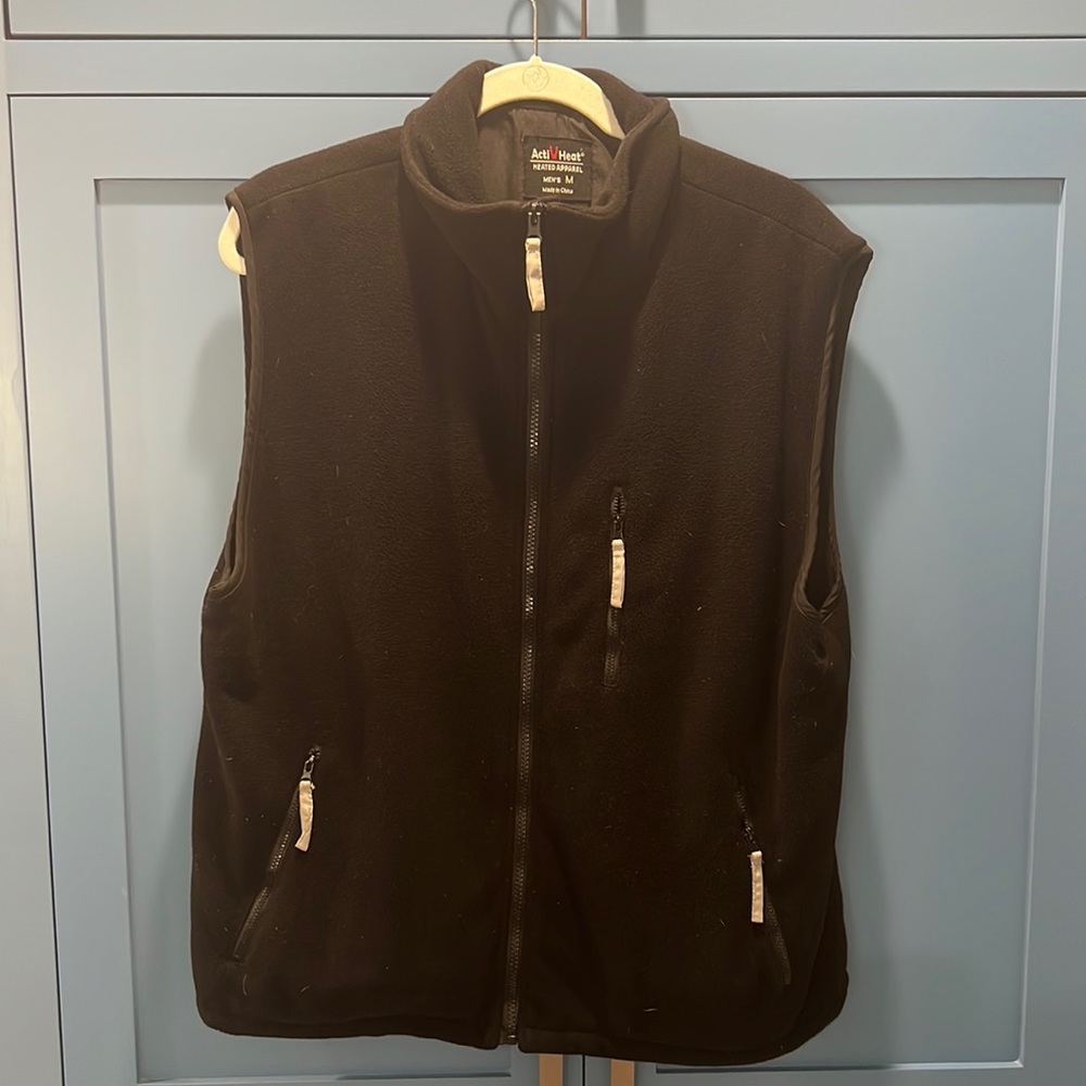 Men’s  medium heated vest